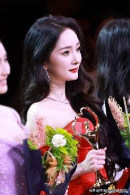 中国女明星(中国最性感的10位女明星排行榜，她们真的是天生尤物)