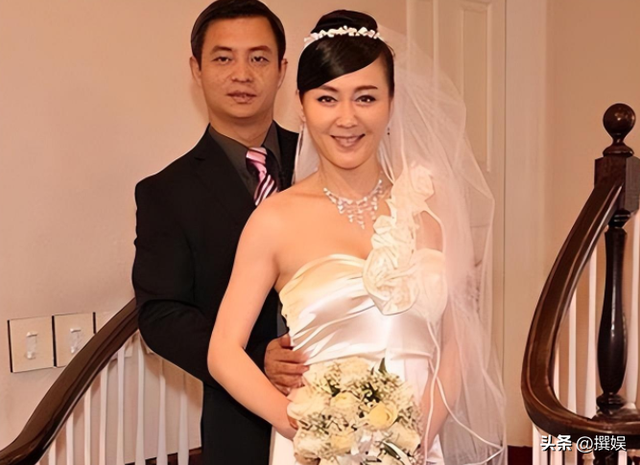 李琳：被前夫的谎言伤害，再嫁二婚小丈夫，10年婚姻幸福中有遗憾