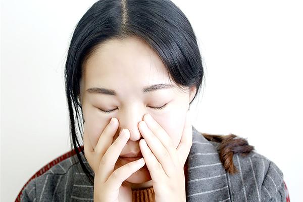 更年期是女人的“煎熬期”，做好5件事，助你平稳度过更年期