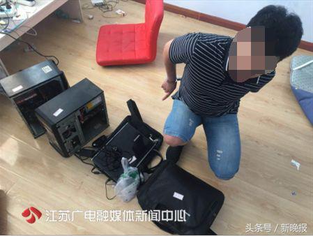 “我们裸聊吧！”网聊美女主动邀约，小伙真的脱掉了衣服，结果……