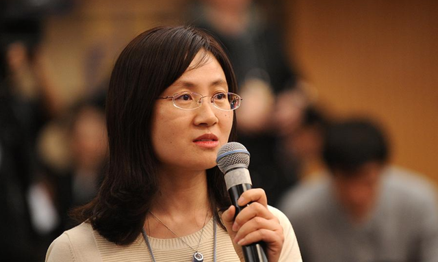 福建90后美女副市长袁琳，气质出众颜值高，教育经历不一般