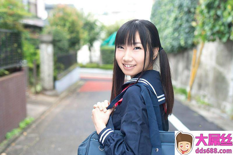 今村加奈子：制服美女〜今村加奈子が潮吹きイキまくり！〜