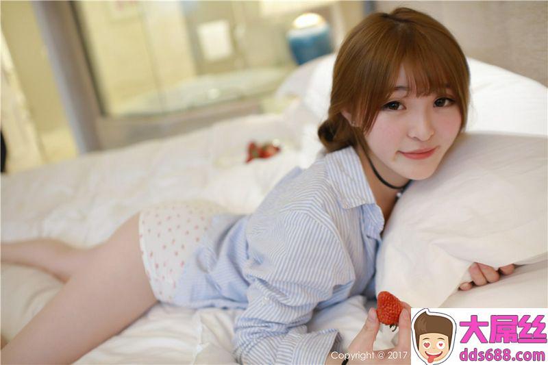 养眼美女伊小七MoMo私房极品写真