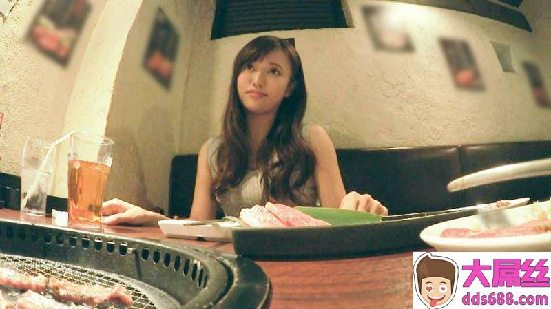 MAANsan饮食店でバイトりほちゃん23歳肉食OLみゆちゃん24歳焼肉女子ナンパ